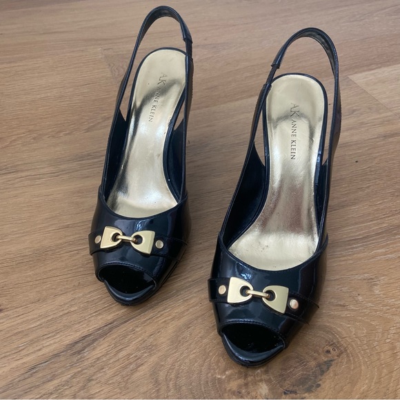 Anne Klein Patent Leather Heels - Picture 3 of 7